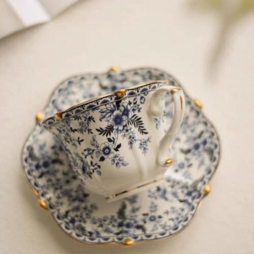 RoyalBloom – Classic Cup & Saucer Set